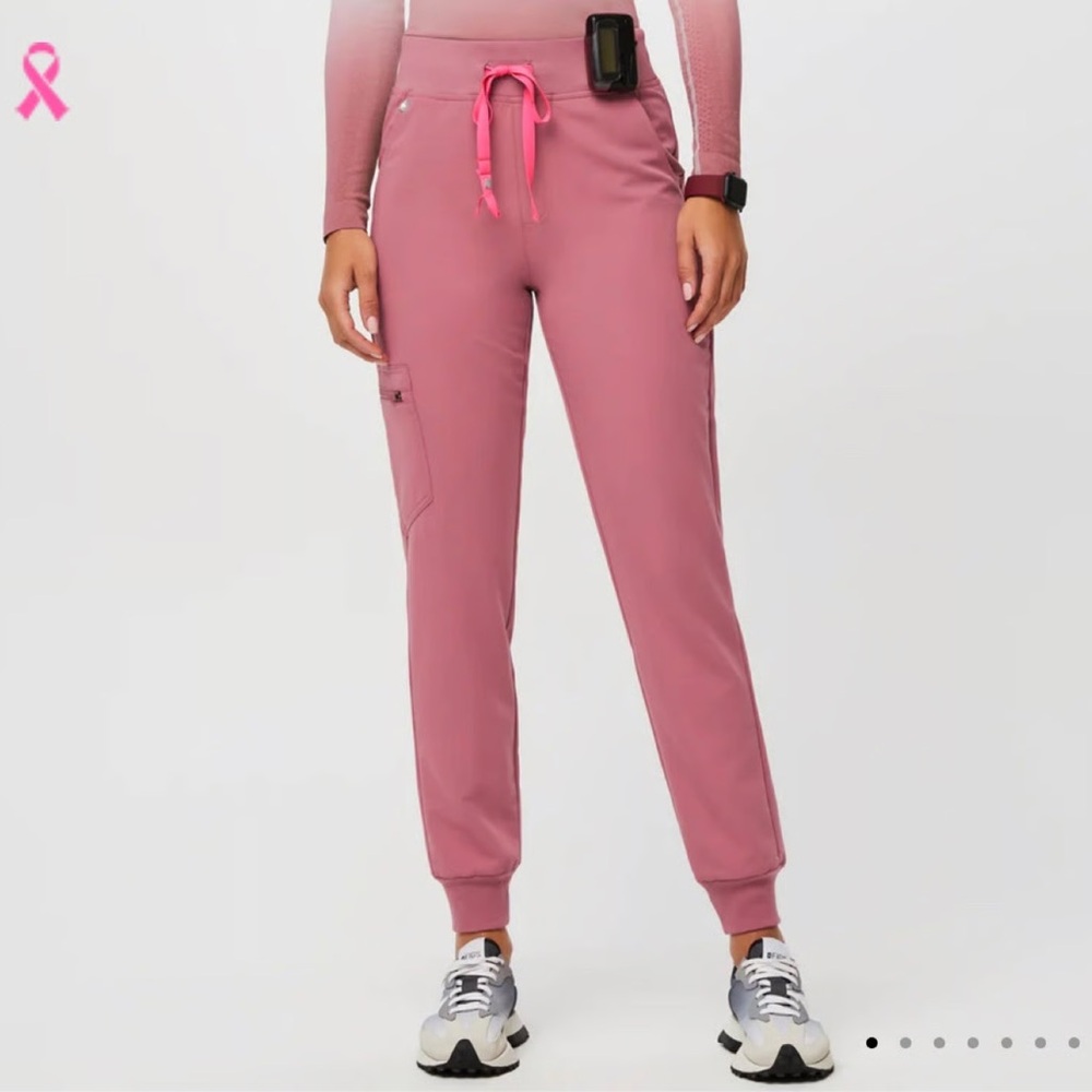 Figs Women’s Rose Pink Track Joggers